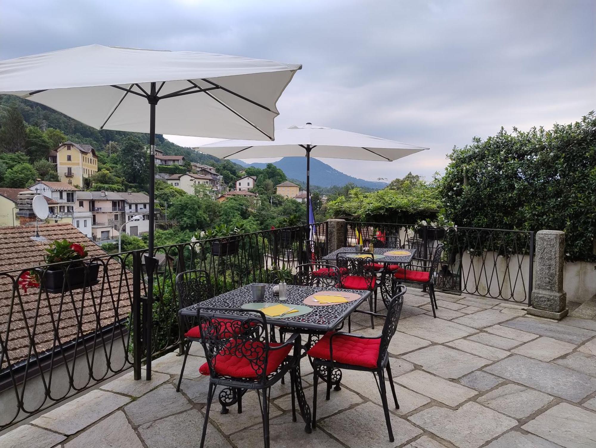 Guesthouse Giulietta E Romeo Cossogno Экстерьер фото
